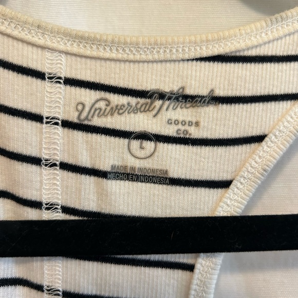 Universal Thread Razorback Tank Top - Picture 3 of 3